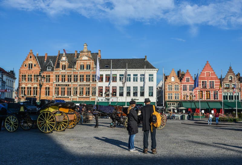 Ludzie przy Grote Markt w Bruges, Belgia zdjęcia stock Ludzie przy Grote Markt w Bruges, Belgia zdjęcia stock