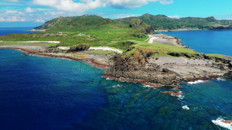 Luftbild der grünen Insel Taiwan stock footage