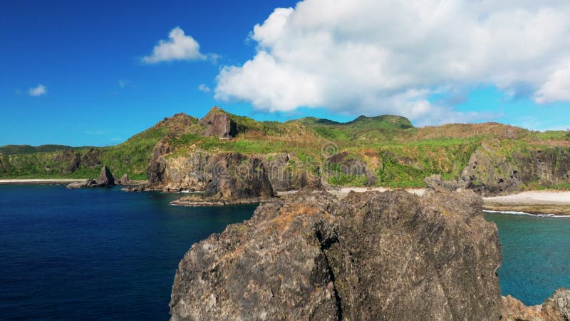 Luftbild der grünen Insel Taiwan stock footage