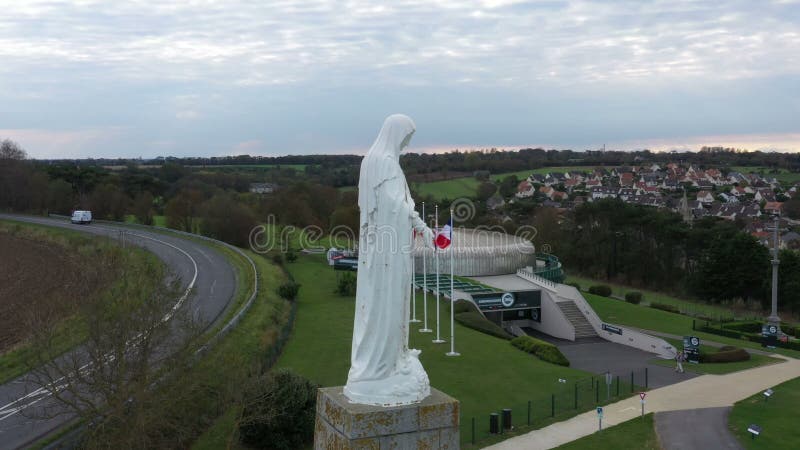 Luftbild von Arromanches Les Bains in der Normandie