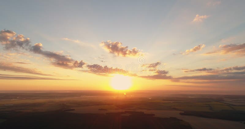 Luftpanorama des frühen Morgen der landschaftsansicht