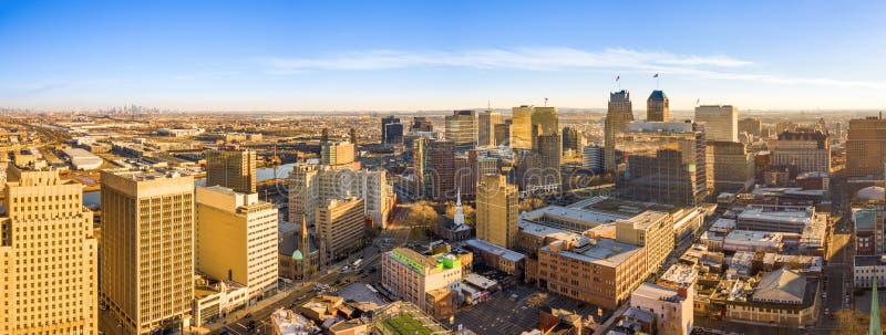 Luftpanorama von Skylinen Newarks New-Jersey stockbild Luftpanorama von Skylinen Newarks New-Jersey stockbild
