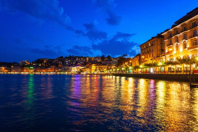 Lugano-meer en -stad, Zwitserland stock afbeelding Lugano-meer en -stad, Zwitserland stock afbeelding