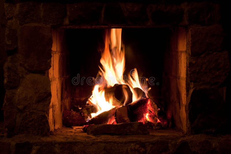 Lugar del fuego en el hogar del invierno