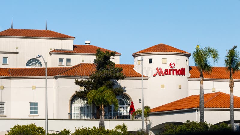4 luglio 2019 San Mateo/CA/U.S.A. - vista esteriore dell'hotel di San Francisco Airport Marriott fotografia stock 4 luglio 2019 San Mateo/CA/U.S.A. - vista esteriore dell'hotel di San Francisco Airport Marriott fotografia stock