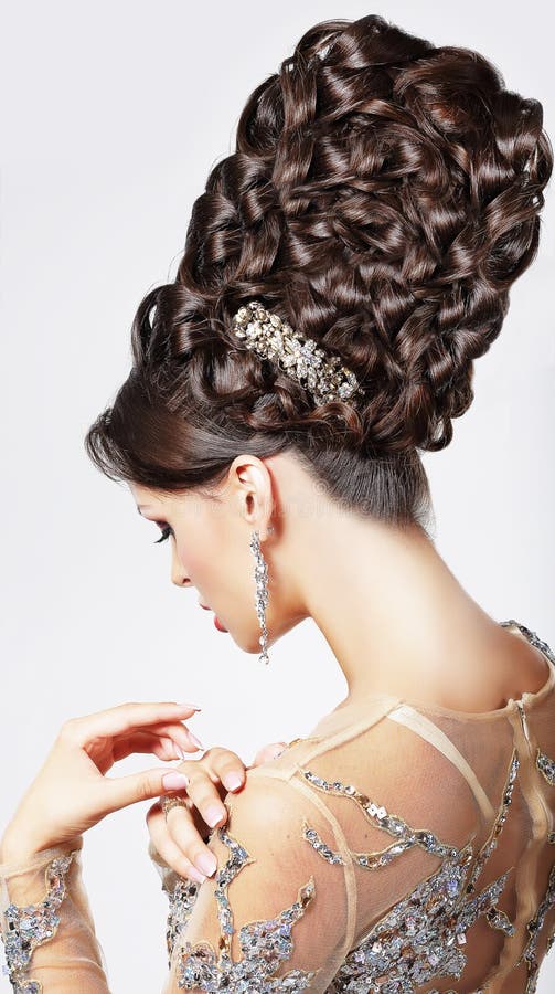 Luksus. Moda model z Modnym Updo - Galonowy T obrazy royalty free Luksus. Moda model z Modnym Updo - Galonowy T obrazy royalty free