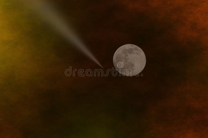 Luna Llena Delante De Un Fondo Naranja Imagen de archivo - Imagen de ...