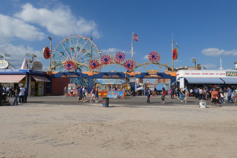 Luna Park editorial image. Image of park, luna, brooklyn 133595670