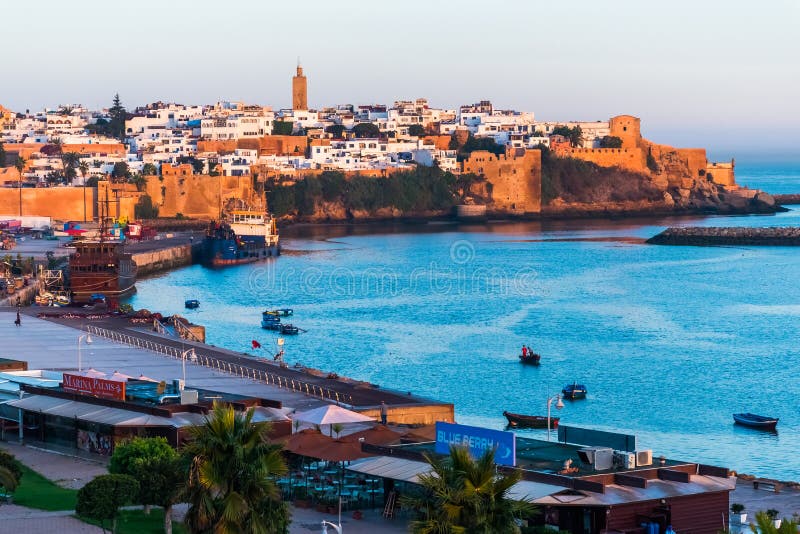Lungonmare e Kasbah in Medina di Rabat, Marocco fotografia stock Lungonmare e Kasbah in Medina di Rabat, Marocco fotografia stock