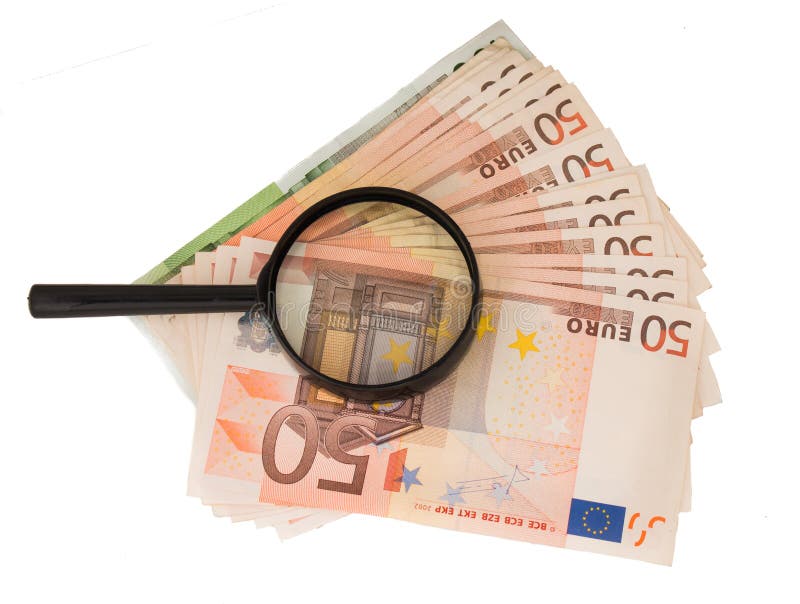 Lupa en efectivo euro Notas euro con la reflexión fotos de archivo Lupa en efectivo euro Notas euro con la reflexión fotos de archivo