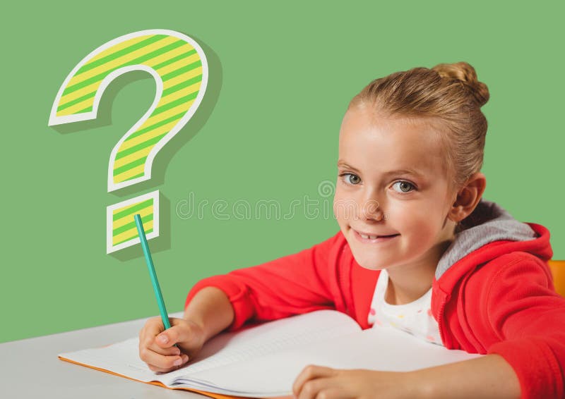 Lura flickan som gör classwork med den skraj kalla frågefläcken royaltyfria foton Lura flickan som gör classwork med den skraj kalla frågefläcken royaltyfria foton