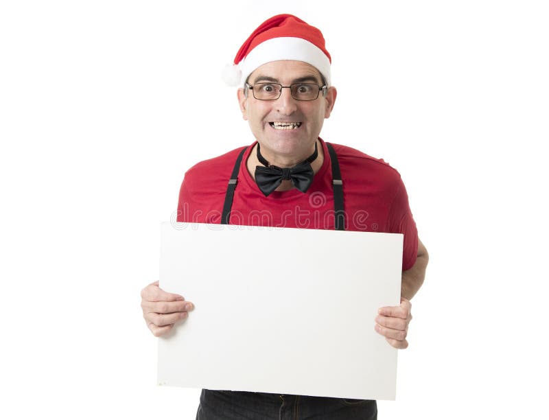 Lustiges 40s zum verrückten Mann der Verkäufe 50s in Santa Christmas-Hut mit BO lizenzfreies stockbild Lustiges 40s zum verrückten Mann der Verkäufe 50s in Santa Christmas-Hut mit BO lizenzfreies stockbild