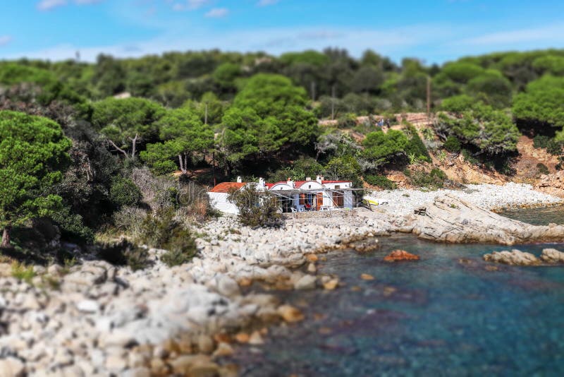 Lutandeförskjutningsbild, härlig detalj av Costa Brava, Spanien royaltyfri foto Lutandeförskjutningsbild, härlig detalj av Costa Brava, Spanien royaltyfri foto