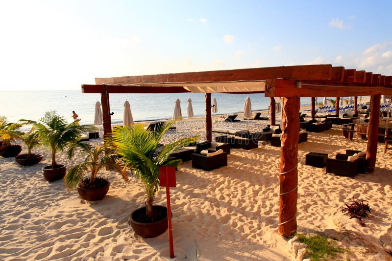 A luxury all inclusive beach resort at morning. A luxury all inclusive beach resort at night in Cancun Mexico royalty free stock images A luxury all inclusive beach resort at morning. A luxury all inclusive beach resort at night in Cancun Mexico royalty free stock images