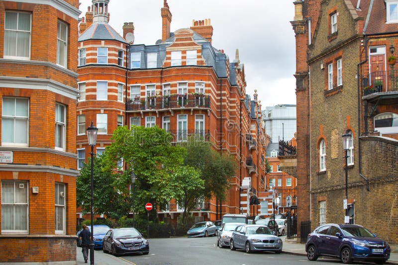 Luxury Apartment Buildings in Kensington. Centre London Residential ...