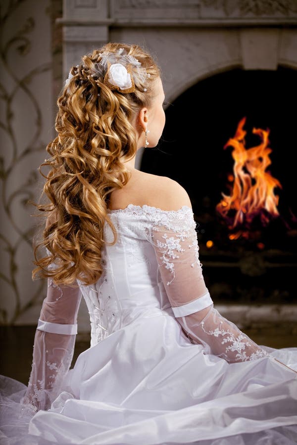 Luxury bride with wedding hairstyle