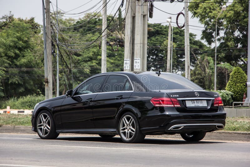 Giá xe Mercedes E250 2022 lăn bánh và các ưu đãi mới nhất 122022