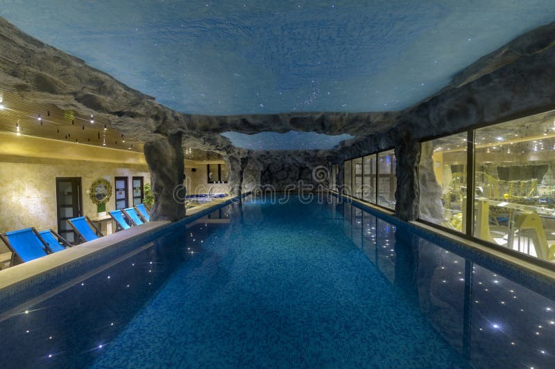 Luxury Indoor Swimming Pool stock photography Luxury Indoor Swimming Pool stock photography
