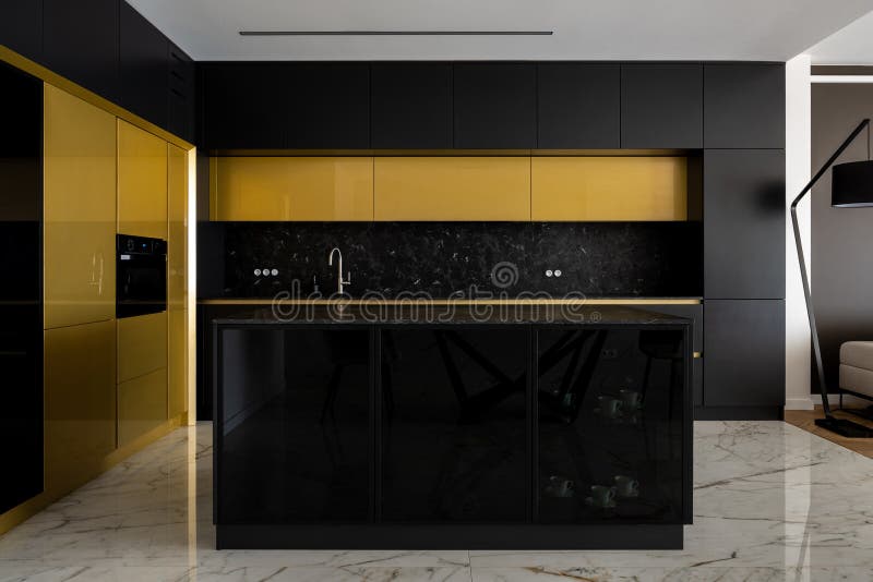 111 Kitchen Backsplash Black Gold Stock Photos Free & RoyaltyFree
