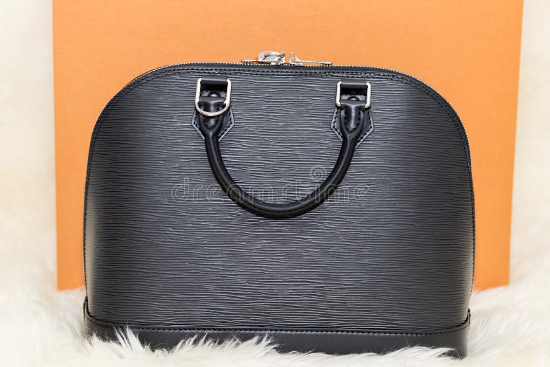 Alma PM - Luxury Epi Leather Black