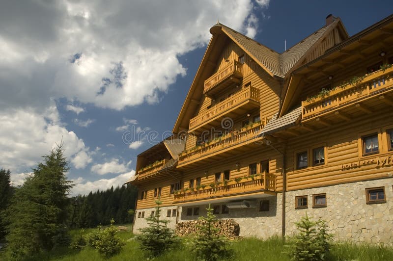 Luxusní horský hotel