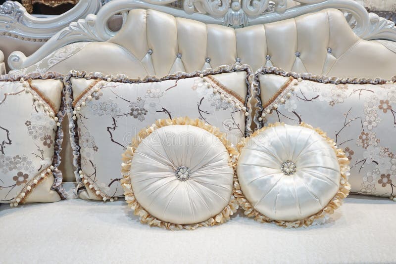 luxury sofa pillows
