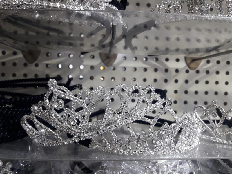 Luxury silver crystal bridal wedding crowns headband.Rhinestone. stock images Luxury silver crystal bridal wedding crowns headband.Rhinestone. stock images