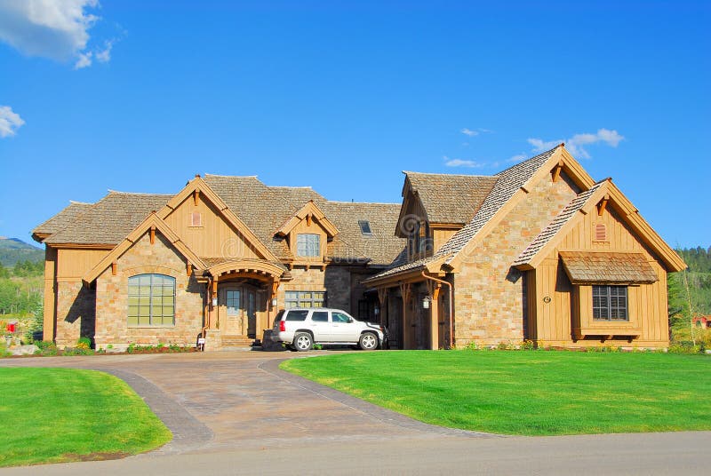 Luxury Vacation Home stock photo. Image of structure, estate 4132090