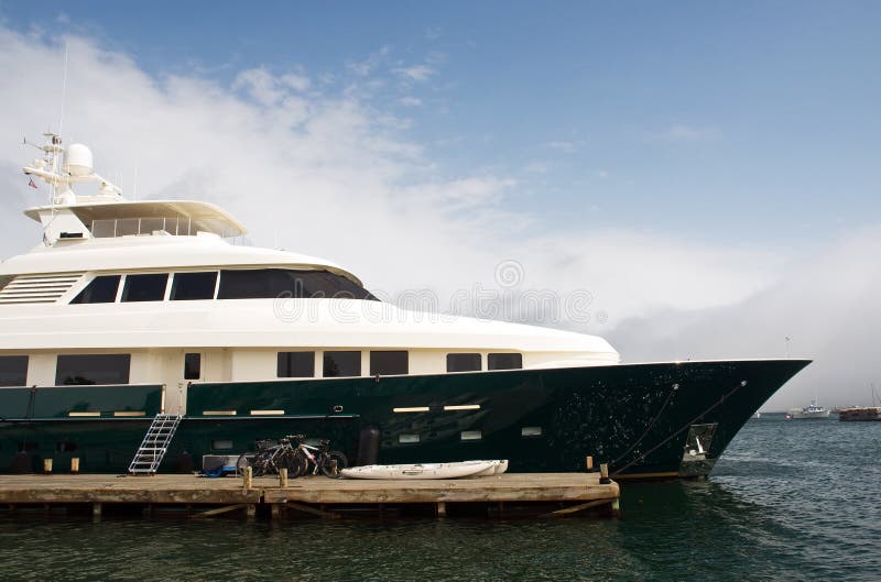 Luxury yacht at dock royalty free stock photography Luxury yacht at dock royalty free stock photography