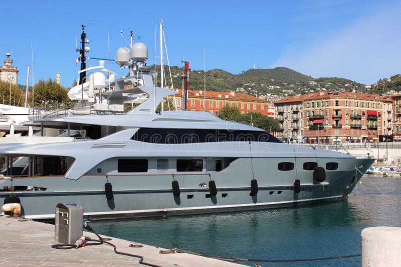 biggest yacht in nice france