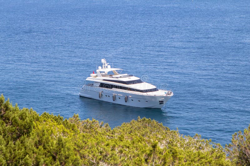 luxury yacht sardinia
