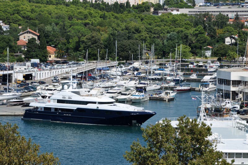 kroatien yacht hafen