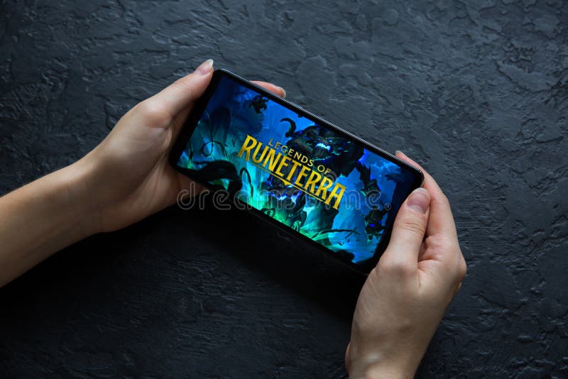 Legends of Runeterra mobile review