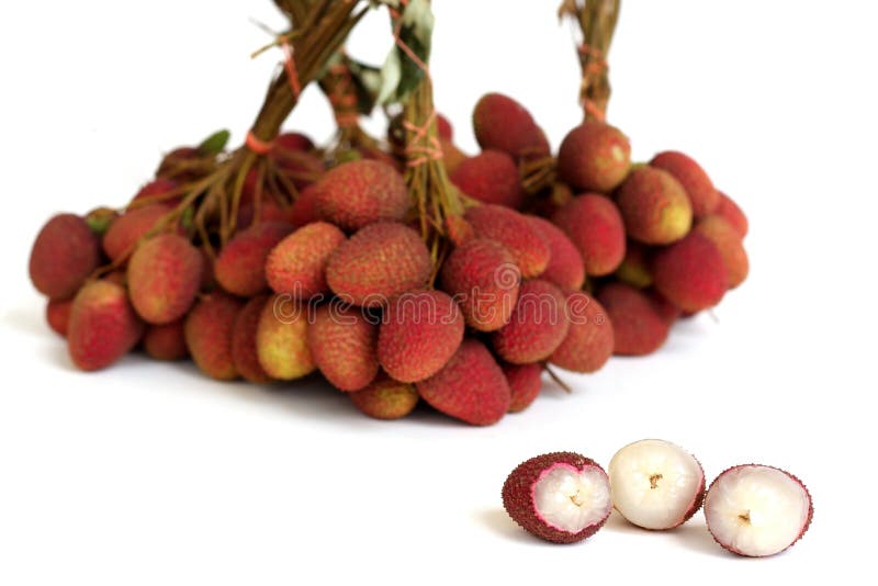 Lychee пук свежих lychees изолированных на белизне стоковые изображения rf