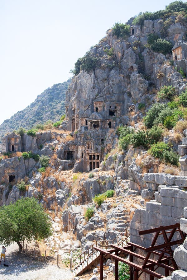 Myra, Antalya ili, Türkiye'de Likya kaya mezarları.  Myra, Antalya ili, Türkiye'deki Likya antik kaya mezarları Stok Fotoğraf
