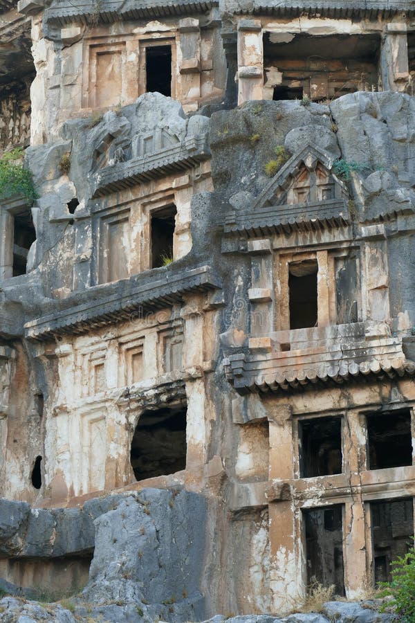 Yamaca oyulmuş Likya kaya mezarları.  Myra, Türkiye telif ücretsiz stok görseller