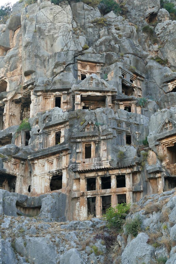 Yamaca oyulmuş Likya kaya mezarları.  Myra, Türkiye Telifsiz Stok Fotoğraflar