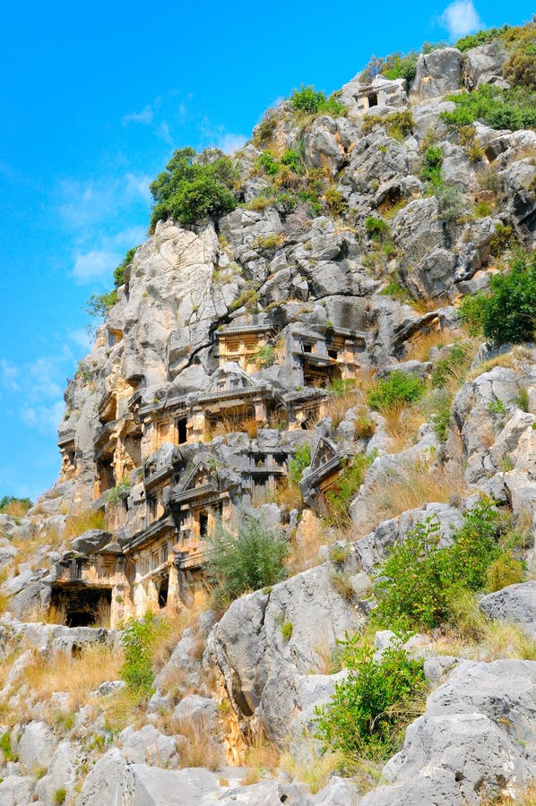 Myra, Türkiye'deki Likya kaya mezarları.  Myra, Türkiye'deki Likya kaya mezarlarının arkeolojik kalıntıları Stok Resim