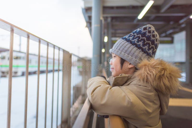 lycklig asiatisk pojke arkivbilder lycklig asiatisk pojke arkivbilder