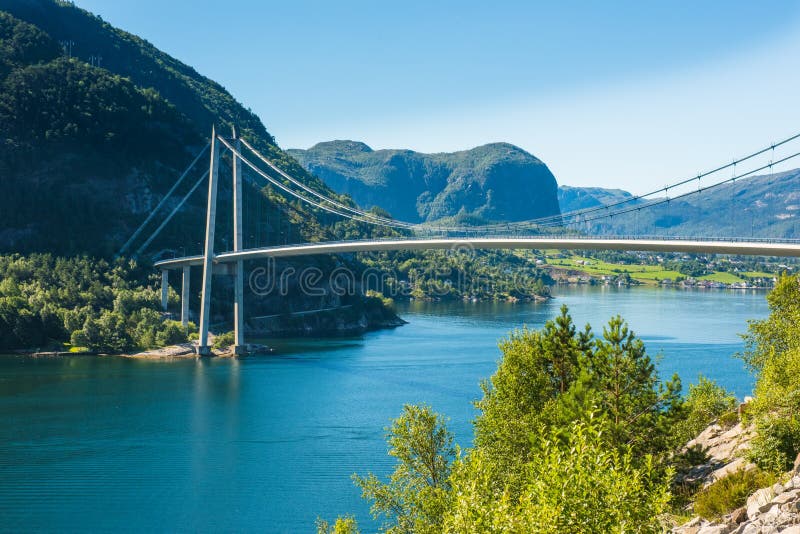 Lysefjord bro nära Forsand, Rogaland, Norge royaltyfria foton Lysefjord bro nära Forsand, Rogaland, Norge royaltyfria foton