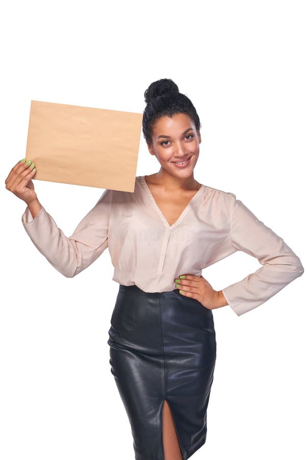 Lächelnde Geschäftsfrau mit Paket stockfoto Lächelnde Geschäftsfrau mit Paket stockfoto