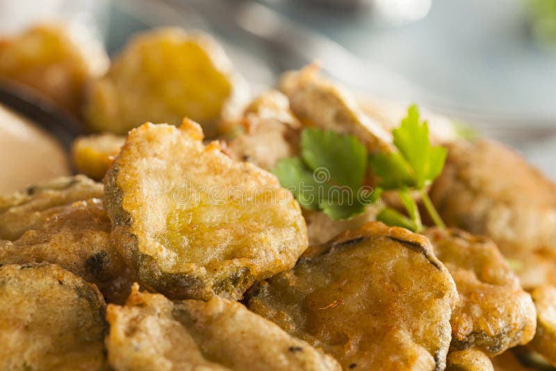 Läckra slog Fried Pickles royaltyfri foto Läckra slog Fried Pickles royaltyfri foto