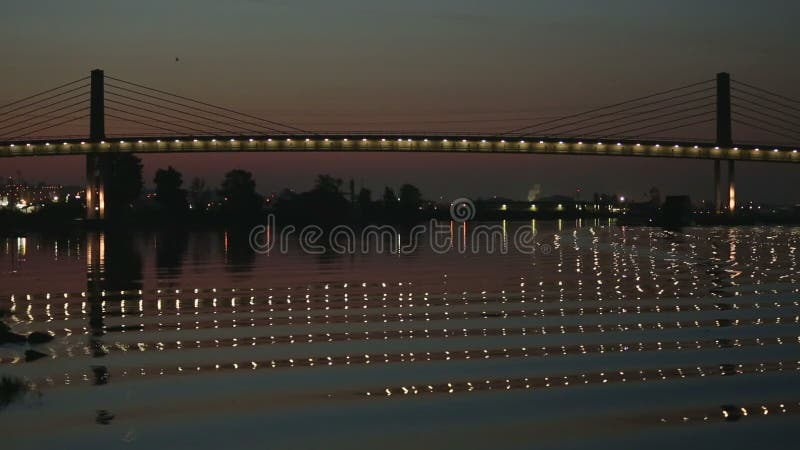 Línea gabarra de Canadá de la mañana del puente