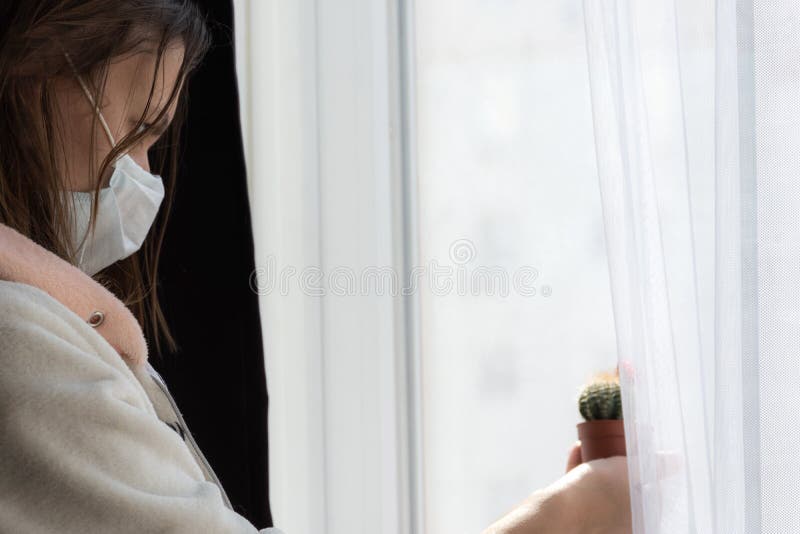 Mädchen Im Selfisolation Vom Coronavirus. Das Mädchen in