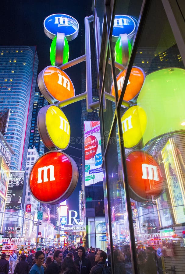 M&M world New York editorial image. Image of square 28616815
