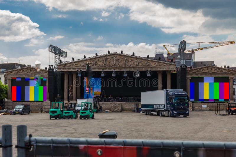 Maastricht and the Vrijthof square getting ready for the annual open air concerts of the violin player Andre Rieu royalty free stock images Maastricht and the Vrijthof square getting ready for the annual open air concerts of the violin player Andre Rieu royalty free stock images