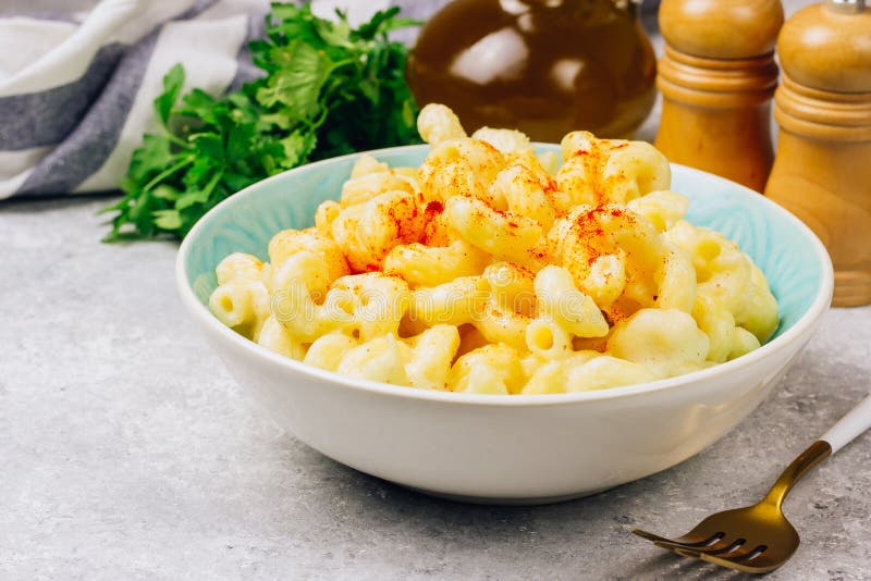 Mac And Cheese, American Style Macaroni Pasta With Cheesy Sauce Stock ...