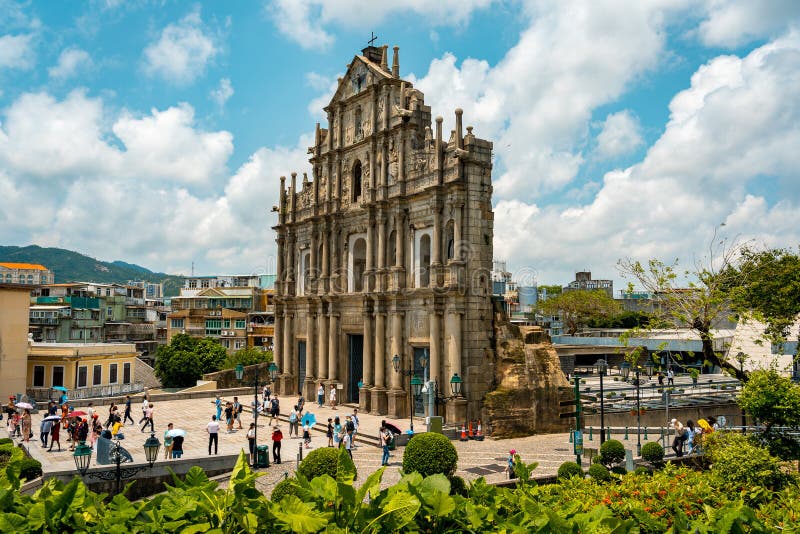 Macao, Cina - 23 aprile 2019: Rovine di St Paul immagine stock libera da diritti Macao, Cina - 23 aprile 2019: Rovine di St Paul immagine stock libera da diritti