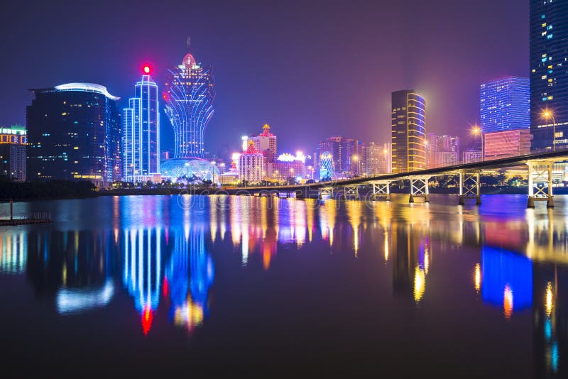 Macao, sobre el alto crecimiento centros.