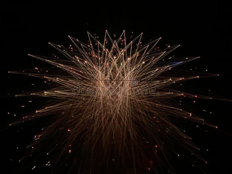 Macau Teamlab Lighting Installation Spectacular Laser Beam Show 3D Mapping Projection Light Rays Patterns Geometry Dynamic Scene Lines Glow.